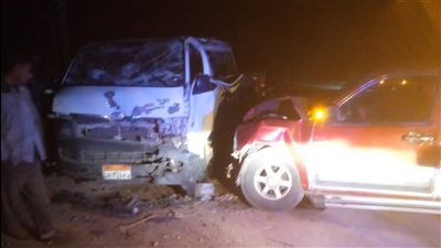 إصابة 5 أشخاص في تصادم 3 سيارات بالطريق الزراعي الشرقي بسوهاج