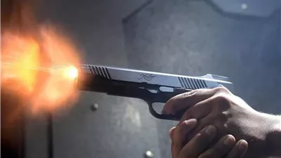 كان بيلعب بالسلاح.. أب ينهي حياة ابنته بطلقة في سوهاج