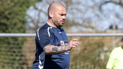 بينهم ميدو.. صحيفة عالمية تستعرض 8 لاعبين زاد وزنهم عقب الاعتزال