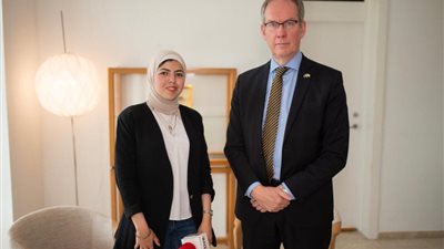 السفير السويدي بالقاهرة: ندعم دور مصر في مختلف القضايا.. ولا نستبعد طرد المزيد من الدبلوماسيين الروس | حوار 