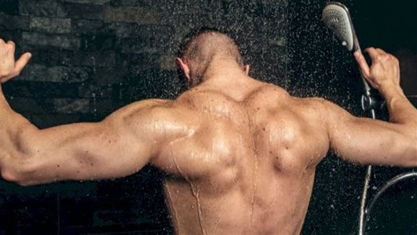 الاستحمام قبل مغادرة