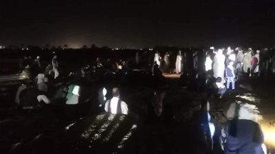 الآلاف يشيعون جثمان طفل بعد العثور عليه مدفوناََ خلف منزله بالإسماعيلية 