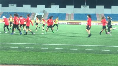 منتخب الكرة النسائية يواصل تدريباته استعدادًا لمواجهة الأردن