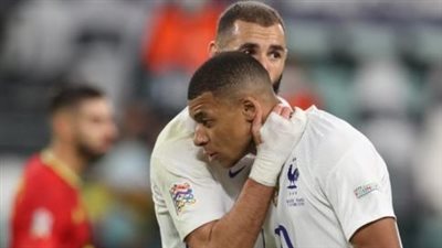 سيطرة فرنسية: بنزيما ومبابي يحطمان الأرقام القياسية بمختلف الدوريات