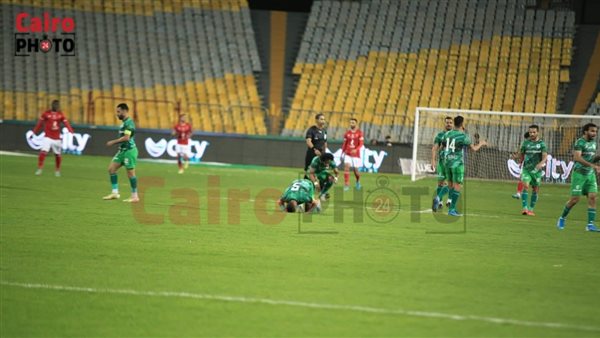 احتفال لاعبي المصري