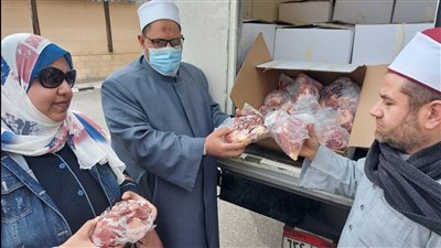 أوقاف بورسعيد: توزيع 4 آلاف كيلو لحوم و2000 شنطة رمضانية على الأسر الأولى بالرعاية | صور 