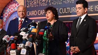 وزيرة الثقافة: الاحتفال بالقاهرة عاصمة للثقافة الإسلامية حدث مهم