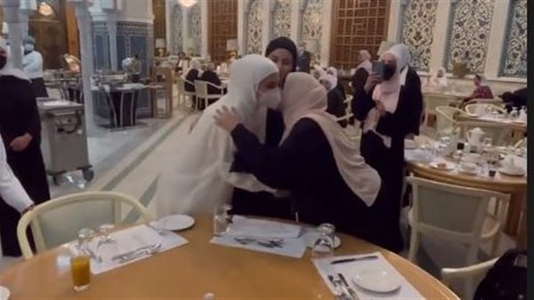 الملكة رانيا عبر