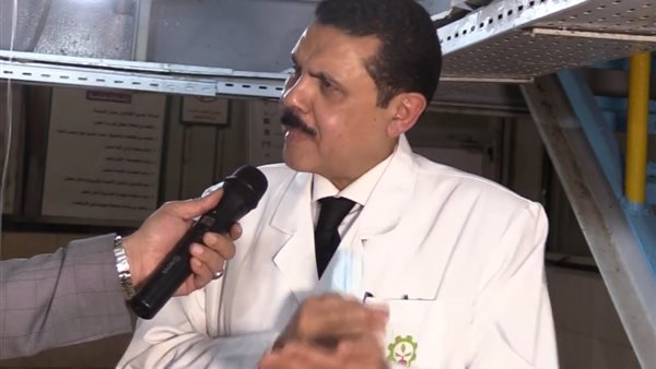  الدكتور أحمد أبو