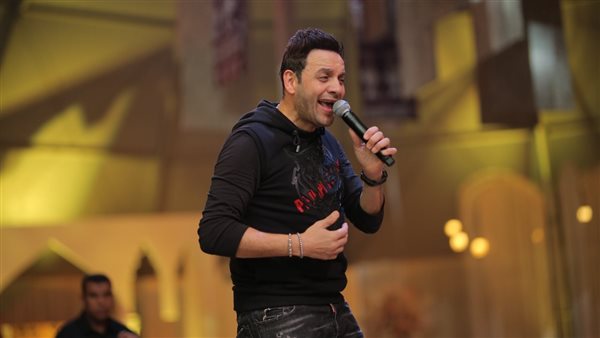 مصطفى قمر يتألق في