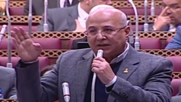 النائب خالد عيش