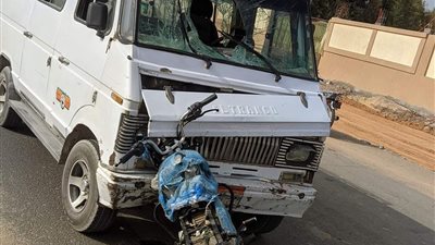 إصابة شخص في حادث ميكروباص بالهرم