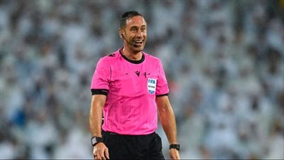 أرتور دياز حكمًا لمواجهة برشلونة وآينتراخت فرانكفورت في الدوري الأوروبي