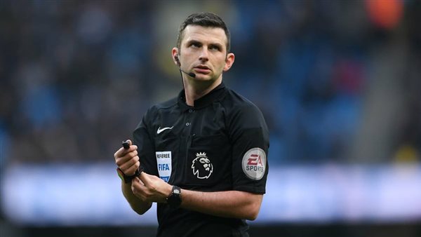 الحكم مايكل أوليفر