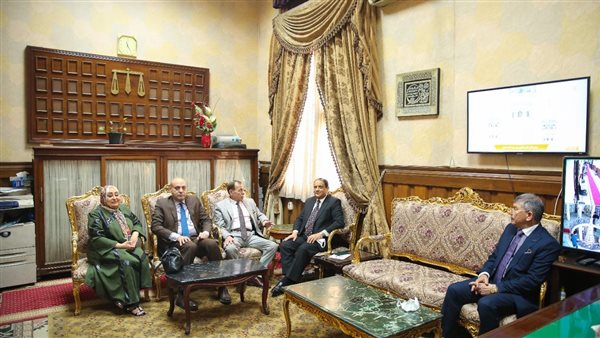 جانب من لقاء نقابة