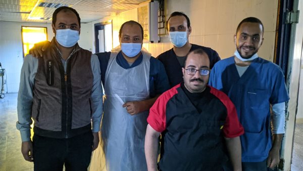 الفريق الطبي