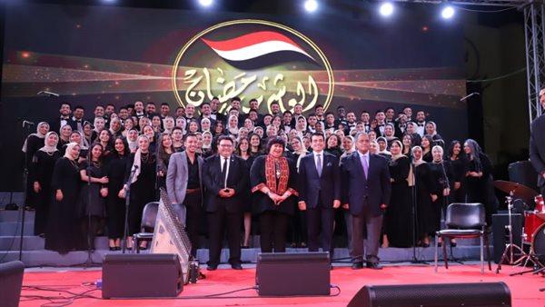 طلاب جامعة عين شمس