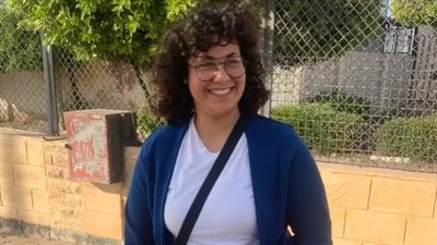 فتاة تُكافح لبيع العصائر في شوارع بورسعيد: محتاجة تمويل للتوسع في مشروعي | بث مباشر 