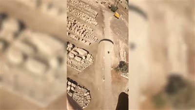 طبيب برازيلي يسجل لحظة هبوطه فوق معبد الكرنك