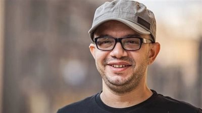 عمر طاهر: واحدة من أسرة سمير غانم رفضت فيلمي بسبب نقدي للفنان.. وبعتذر لهم لتجاوزي