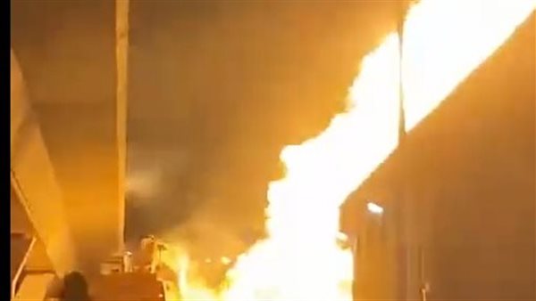 جانب من الحريق 