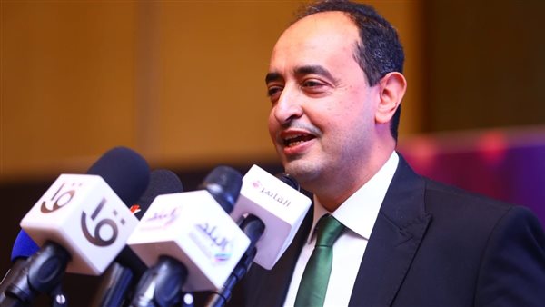 عمرو عثمان مدير صندوق