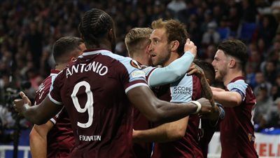 وست هام يقصي ليون.. ورينجرز يتأهل إلى نصف نهائي الدوري الأوروبي