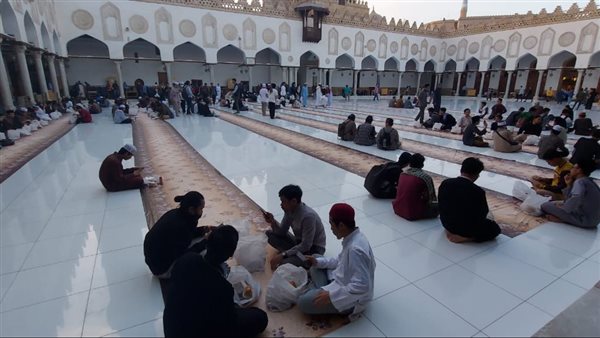 إفطار جماعي بالجامع