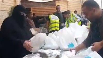  بركة رمضان.. شباب ينظمون حملة لإفطار الأسر الفقيرة بالدقهلية | بث مباشر