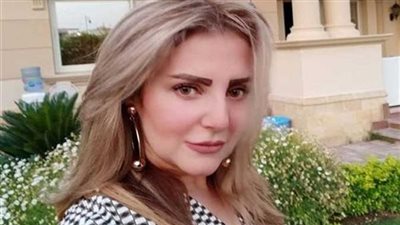 العناية الإلهية تنقذ حياة الفنانة رانيا محمود ياسين بعد سقوط نجفة على رأسها | فيديو