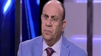 بعد تعرضه لوعكة صحية.. مبروك عطية: أسألكم الدعاء قلبي تعب