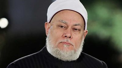 علي جمعة: تصدر غير المتخصصين للفتوى سلوك خاطئ وأمر قبيح