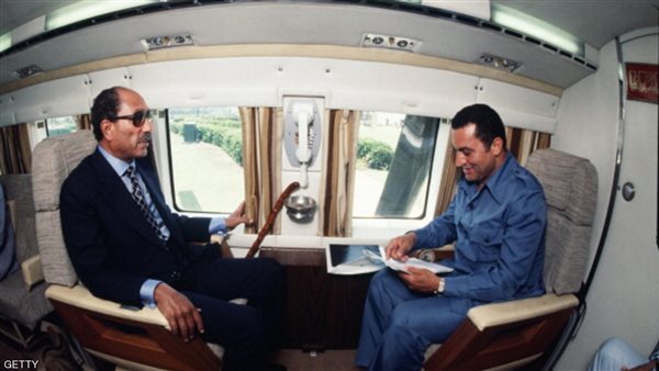 مبارك والسادات