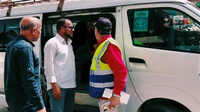 لجان في بني سويف لمتابعة التزام سائقي سيارات الأجرة بالتعريفة وانتظام العمل بمحطات الوقود 