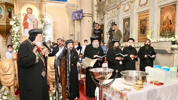 البابا يترأس قداس