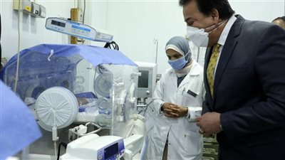 خلال تفقده مستشفى دار الشفاء.. خالد عبد الغفار يوجه بسرعة الانتهاء من أعمال التطوير