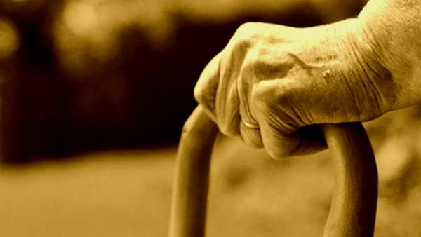 حكم صيام المرأة الكبيرة