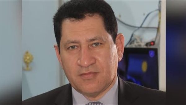 الدكتور عماد أبو