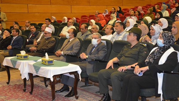 محافظ المنيا يشهد