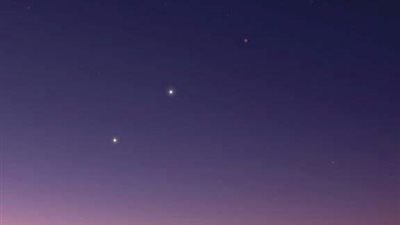 اصطفاف 4 كواكب في سماء الوطن العربي فجر الأربعاء المقبل