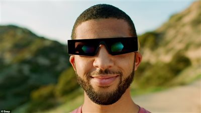 بديل الهواتف الذكية.. سناب شات تطلق نظارات الواقع المعزز | صور 