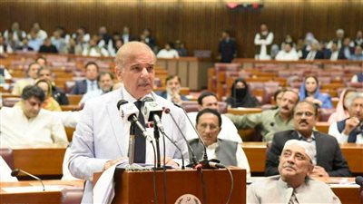 الحكومة الباكستانية الجديدة تؤدي اليمين الدستورية 