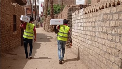 بدء وصول مبادرة بالخير جايين إلى قرى أسيوط الأكثر احتياجًا