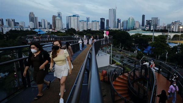 التعايش مع فيروس