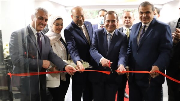 وزير القوى العاملة