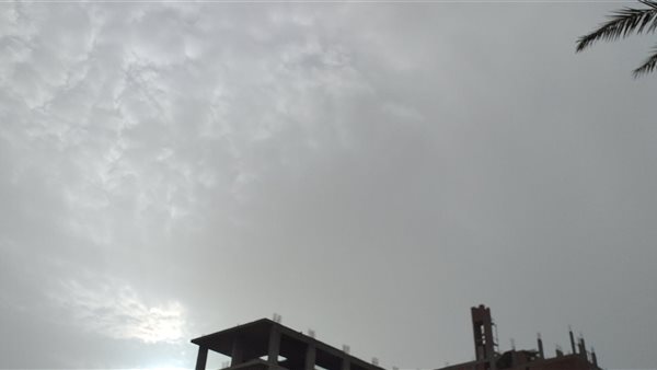 سحب خفيفة تغطي محافظة