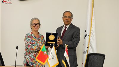 رئيس وكالة الفضاء يبحث من سفيرة برتغاليا التعاون المشترك بين البلدين