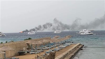 تشكيل لجنة فنية.. بدء التحقيق في حريق لنش سياحي قبالة سواحل القصير بالبحر الأحمر