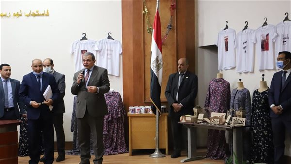 وزير القوى العاملة