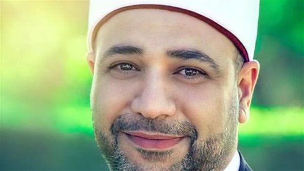 الدكتور أيمن أبو